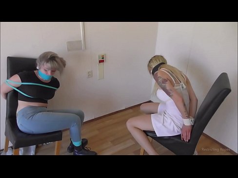 ❤️ Atkarīga / sasietas un ar aizliktām mutēm / damsel in distress ❤️❌ Kaltais porno pie porno lv.hentaisea-com.ru ❌️